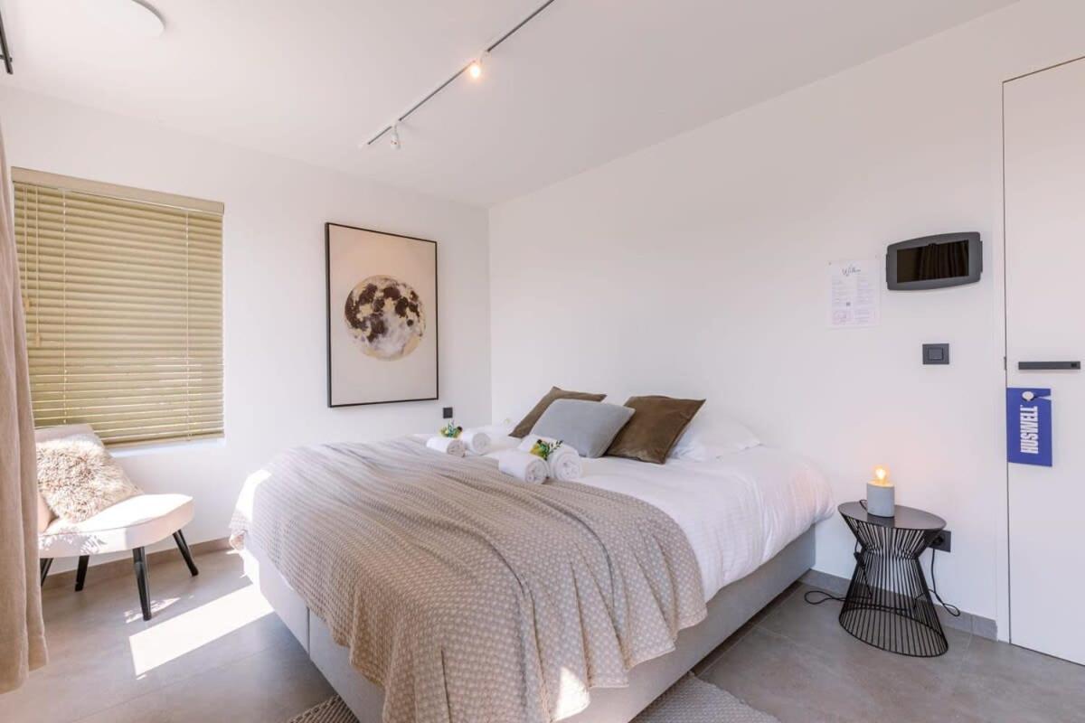 Huswell - Lord - Charming Double Room At Ranch "De Blauwe Zaal" Bruges Luaran gambar