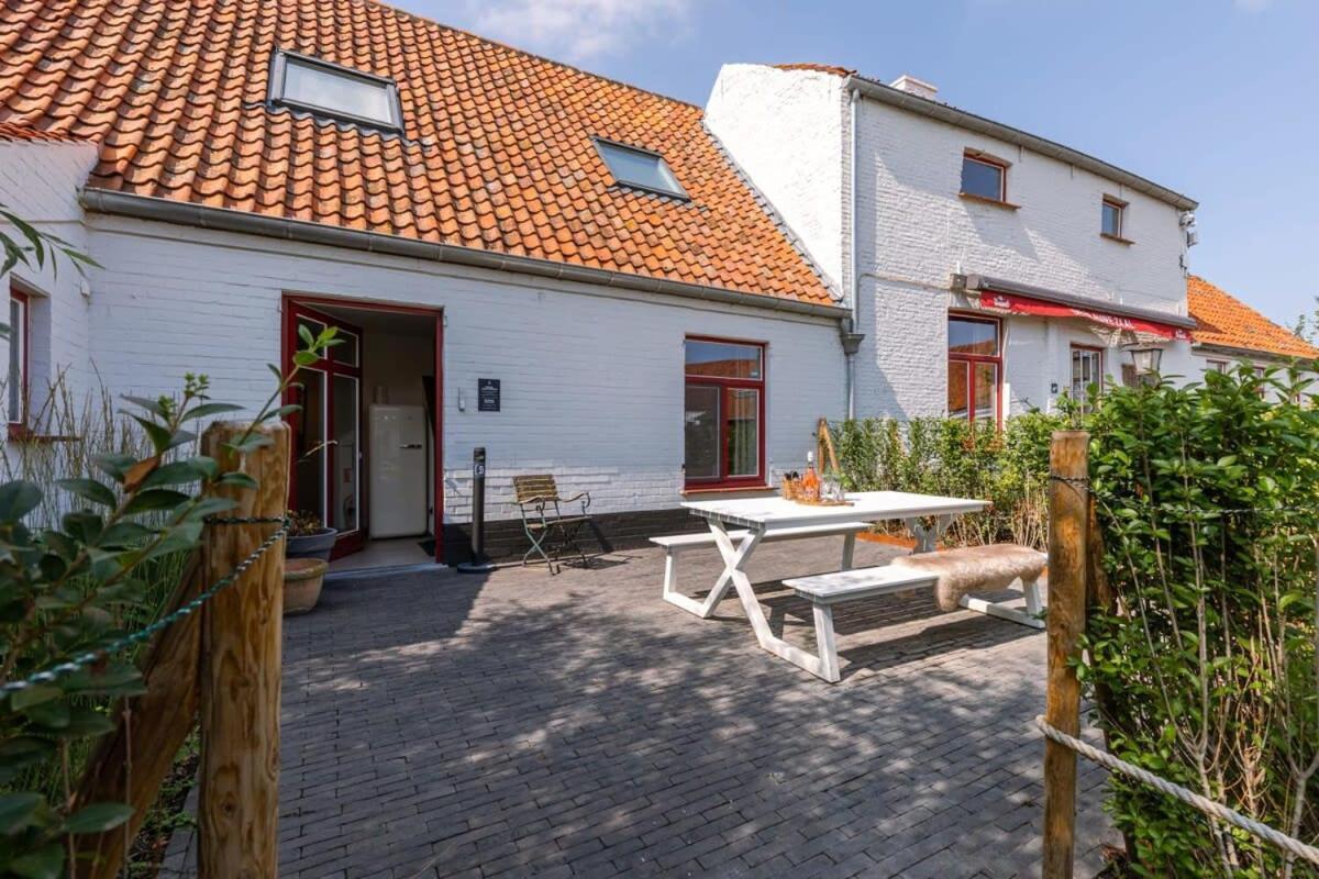 Huswell - Lord - Charming Double Room At Ranch "De Blauwe Zaal" Bruges Luaran gambar